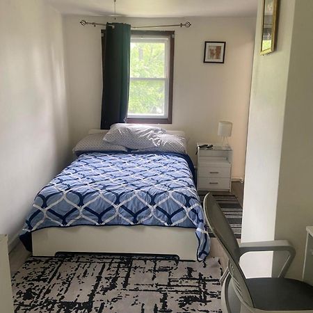 Cozy Room With Private Bathroom Nueva York Exterior foto